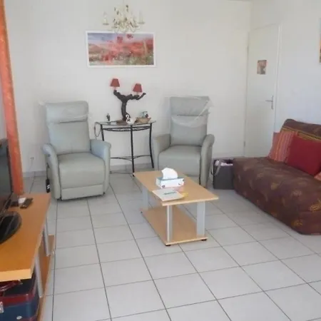 Appartement Les 2 Pierrots 3 *